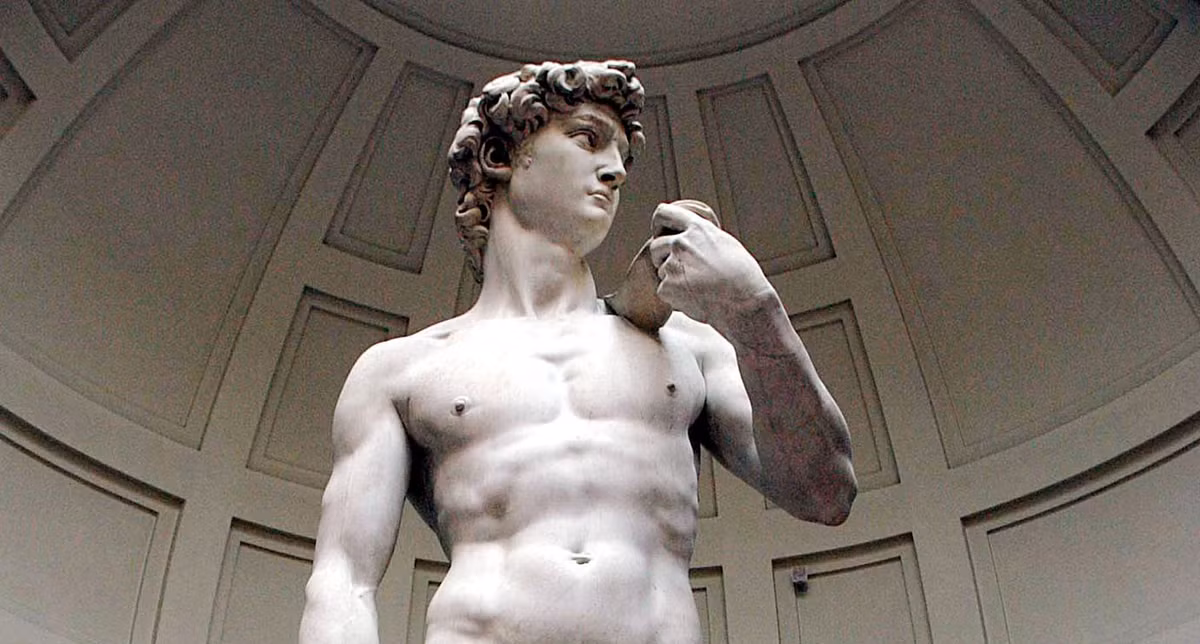 Trên thế giới có nhiều bức tượng David nhưng tác phẩm của Michelangelo được đánh giá là đẹp nhất.