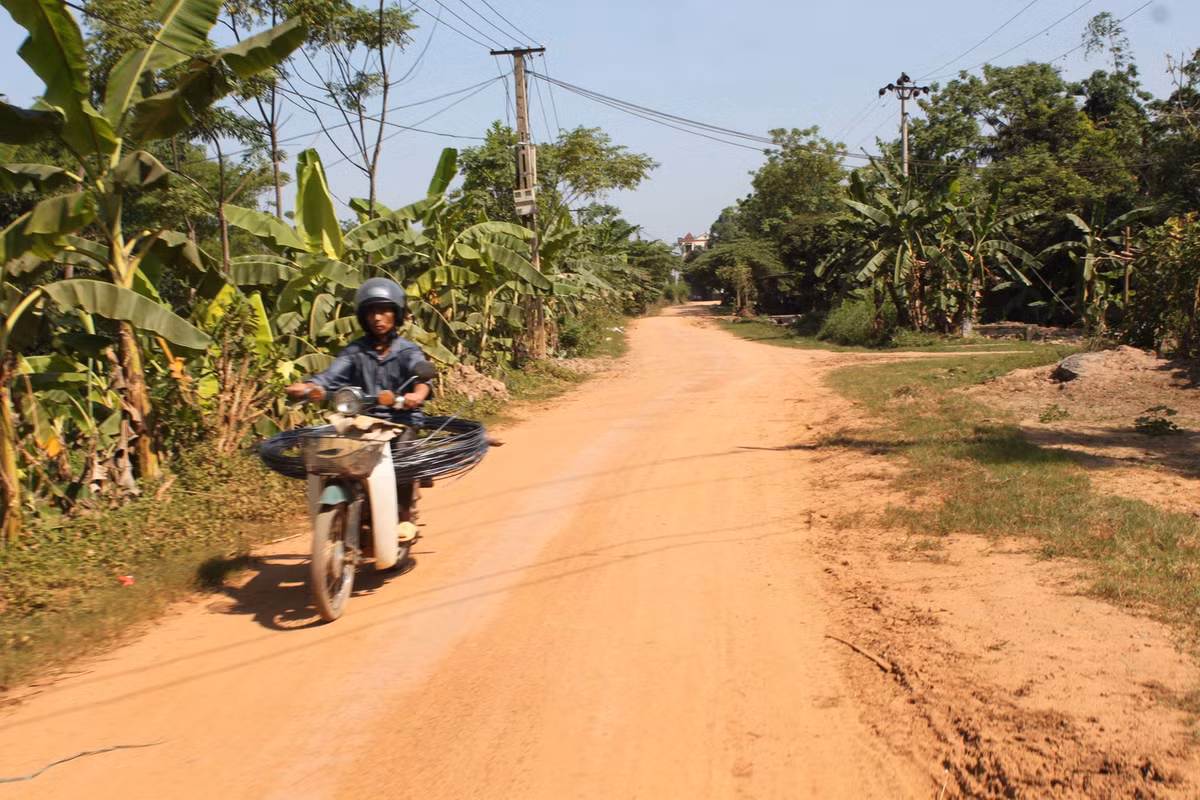 Xuân về cười “vỡ bụng” ở làng nói khoác nổi tiếng Việt Nam Xuan ve cuoi “vo bung” o lang noi khoac noi tieng Viet Nam