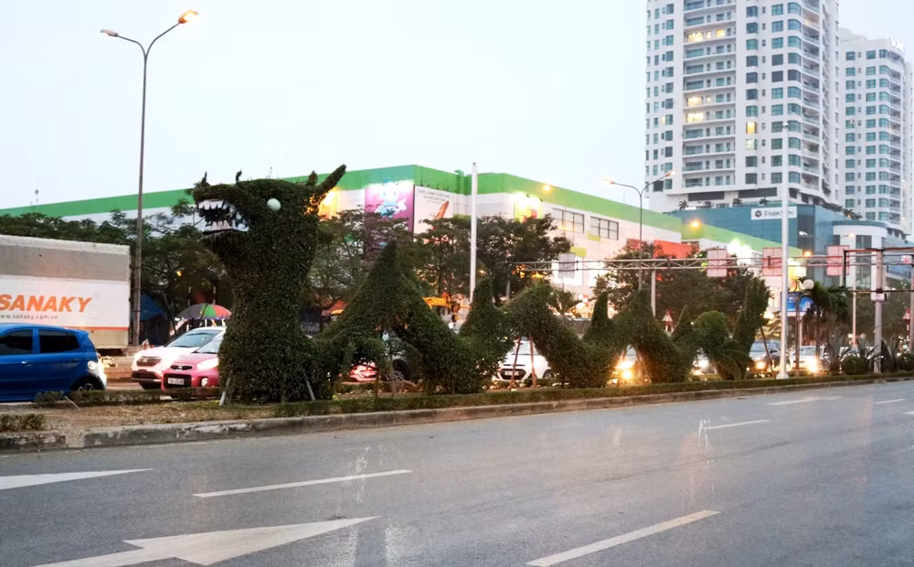 Dư luận nhiều người không khỏi tiếc nuối đôi rồng vàng mang đặc trưng Hải Phòng.