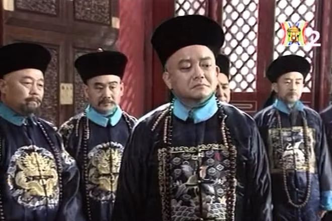 Sau khi tham quan Hòa Thân bị xử tử, Vua Gia Khánh đã cho người tới Kế Châu để tra xét lăng mộ mà Hòa Thân xây cho bản thân trước đó. Binh sĩ được triều đình cử đi đã lấy tất cả những món đồ quý giá mang về cung. "Hòa Lăng" bị phá hủy.