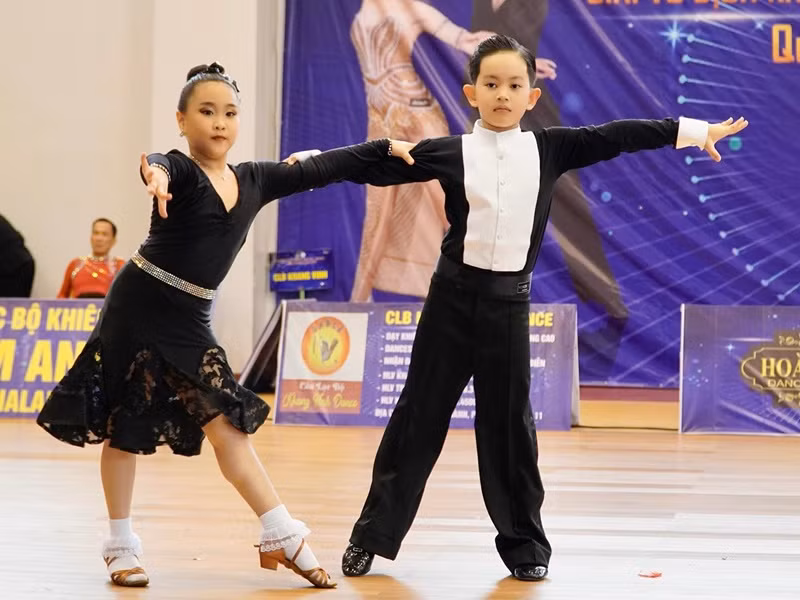 Khánh Thi tự hào về thành tích mới của cậu con trai 7 tuổi. Ảnh: FBNV