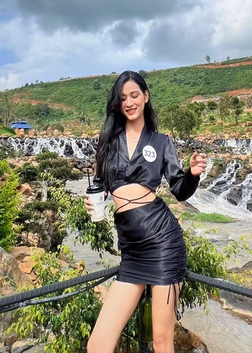 Tường Vy bị loại ở tập 6 truyền hình thực tế.