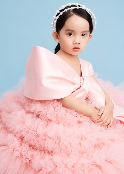 Đỗ Mạnh Cường còn đầu tư loạt túi hiệu cho bé MyMy.