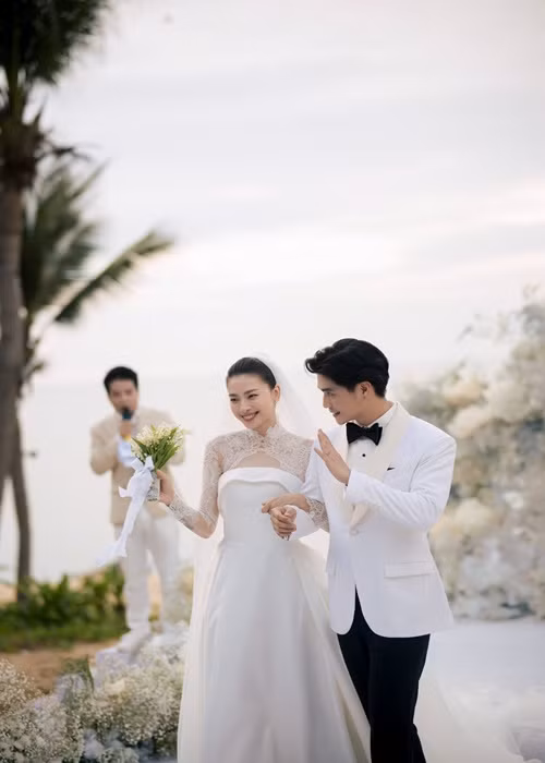Chuyện tình của Huy Trần và Ngô Thanh Vân được ủng hộ ngay từ khi mới bắt đầu. Ảnh: FBNV