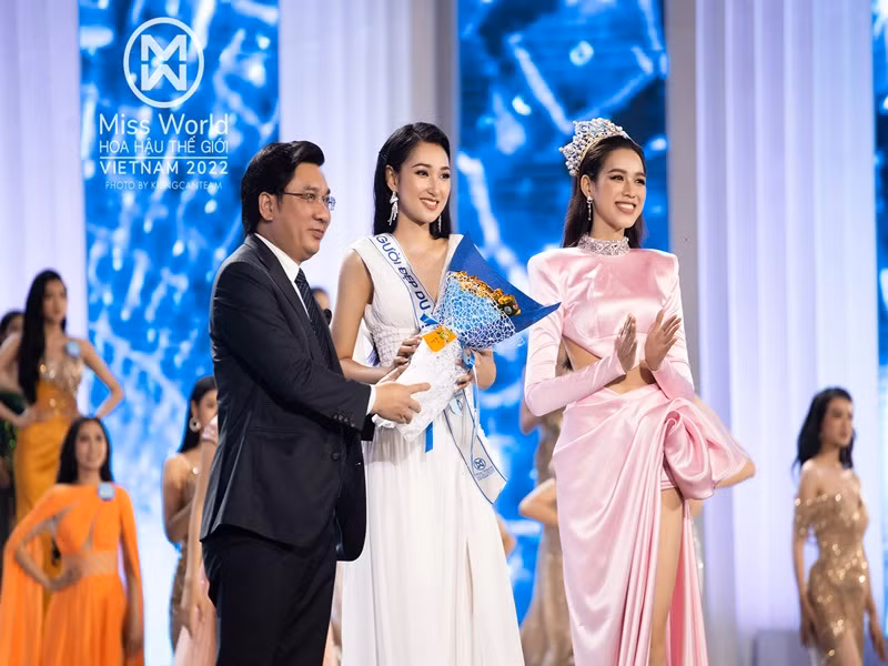 Ngoài là một trong 38 thí sinh vào vòng chung kết toàn quốc cuộc thi Miss World Vietnam 2022 - Hoa hậu Thế giới Việt Nam 2022, Nguyễn Thị Phương Linh còn vào thẳng top 20. Ảnh: Fanpage Miss World Vietnam