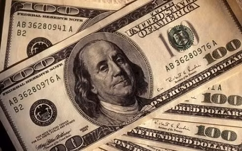 Theo các chuyên gia, sở dĩ Benjamin Franklin được in chân dung trên tờ tiền 100 USD là vì ông đóng vai trò quan trọng trong những ngày đầu nước Mỹ thành lập.
