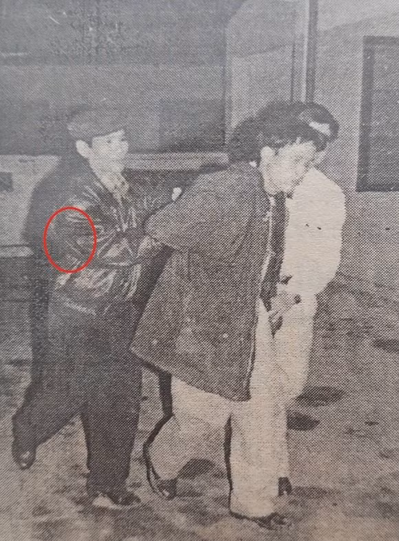 Hanh dong cua nguoi dan ong khien nu quai cho Kim Lien tai mat-Hinh-2