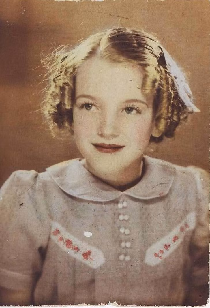 Ngay từ khi còn nhỏ, Marilyn Monroe nổi tiếng với vẻ đẹp trong sáng, hồn nhiên.