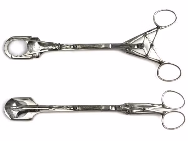 Ám ảnh 12 dụng cụ y tế đáng sợ - Hình 6 Am anh 12 dung cu y te dang so-Hinh-6