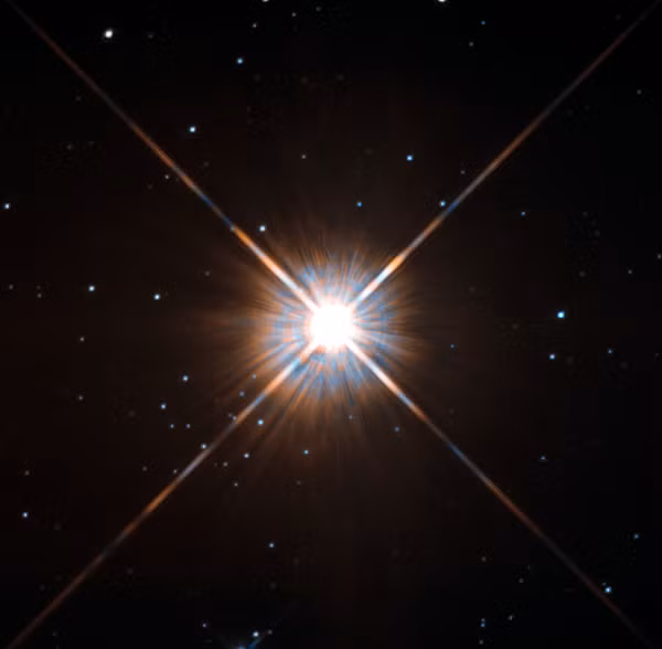 Theo các nhà khoa học, Proxima Centauri d là một trong những ngoại hành tinh nhỏ nhất từng được ghi nhận. Không những thế, nó còn là ngoại hành tinh sáng nhất từng được quan sát.