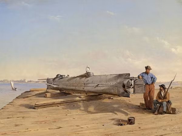 Tàu ngầm H.L. Hunley đã bị đắm tới 3 lần. Lần đầu tiên là vào năm 1863, con tàu đã bị chìm ngay trong lần định thực hiện nhiệm vụ đầu tiên. 3 nỗ lực đã được thực hiện để trục vớt H.L. Hunley từ đáy đại dương.