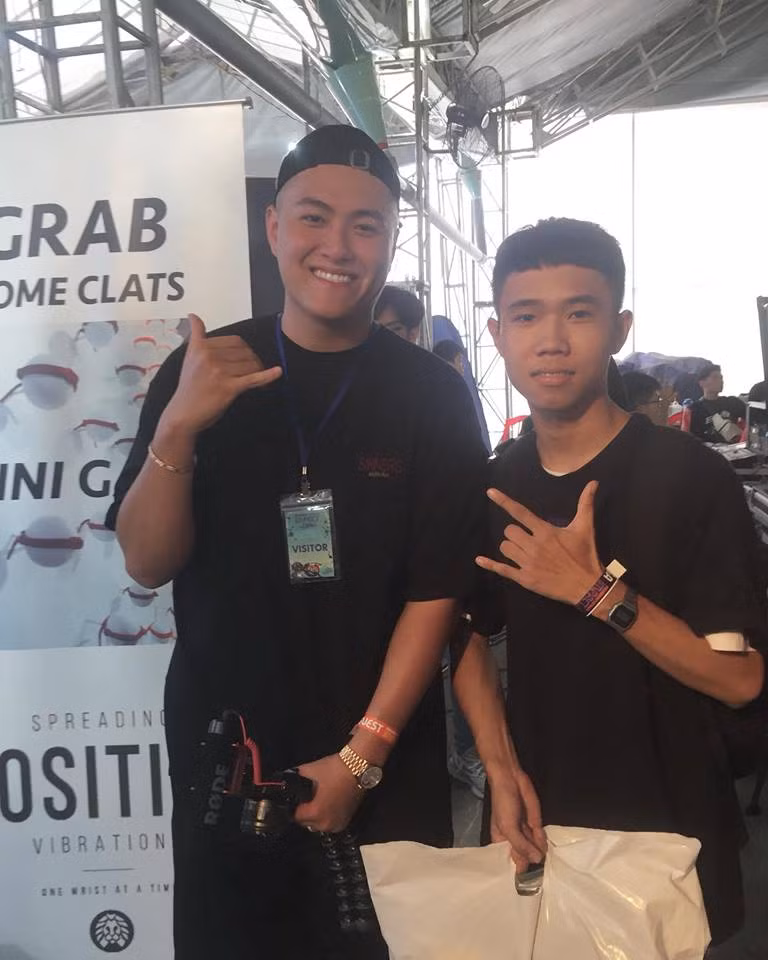 Fabo Nguyễn sở hữu kênh Youtube có hơn 300 nghìn người theo dõi, đa số các fan theo dõi kênh của Fabo đều nhận xét anh là người rất dễ thương, hòa đồng, nhiều kiến thức và đặc biệt ăn nói rất lưu loát, giàu sức hấp dẫn. Trên Youtube, Fabo thường xuyên đăng tải các video cung cấp các kiến thức, trải nghiệm về các món đồ thời trang, hàng hiệu, giày sneaker, các món đồ công nghệ... cùng các video về đời sống thường ngày, trong đó thường xuyên có sự xuất hiện của người vợ.