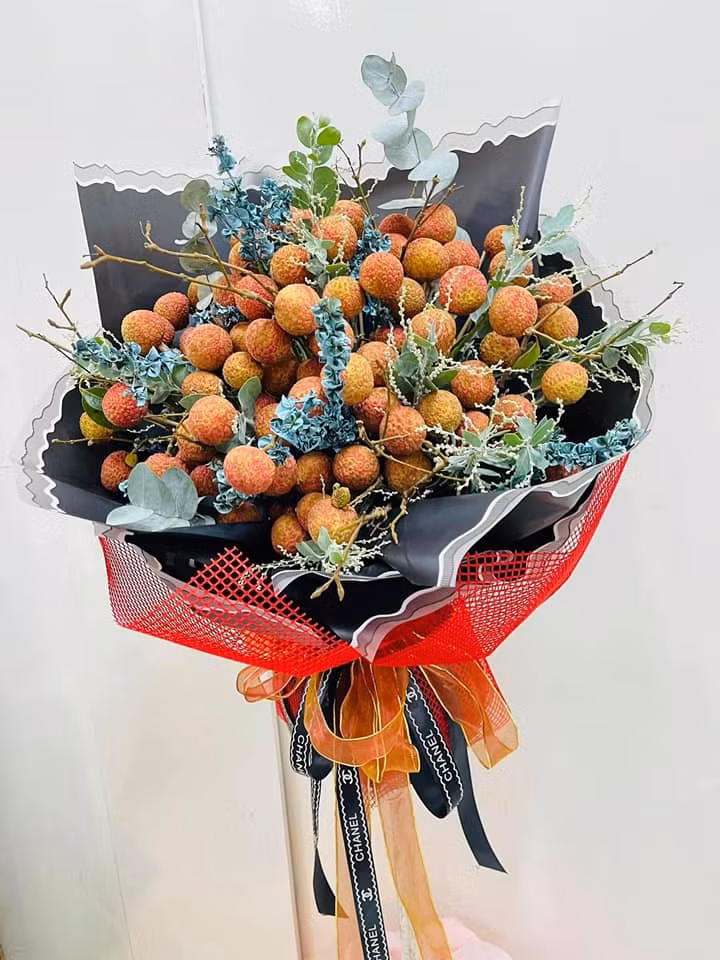 Thậm chí, có những cô gái còn khẳng định rằng, giờ ai mà tặng bó hoa này là sẽ... yêu luôn. Ảnh: Hoang T Hoang