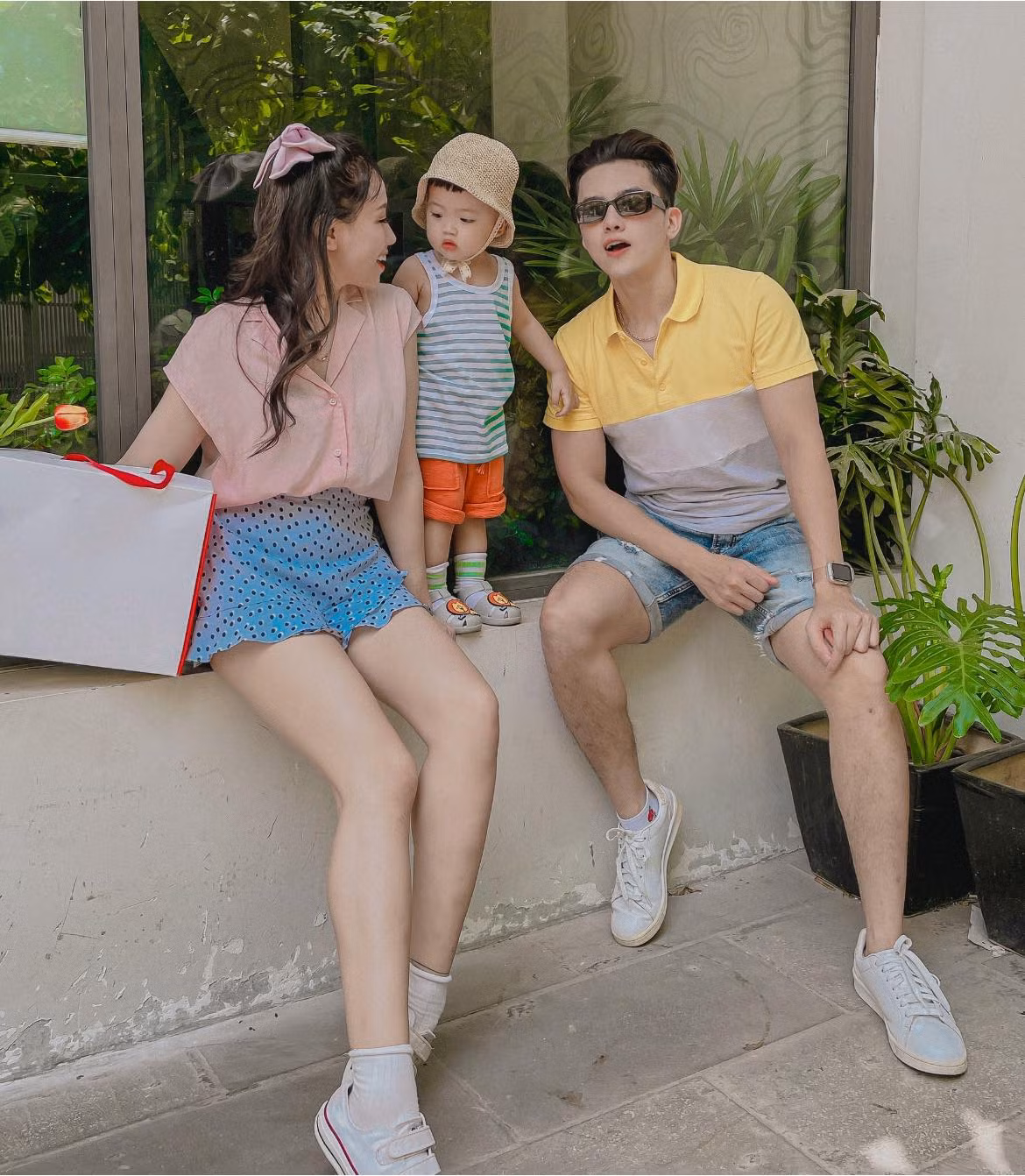 Bí mật tổ chức đám cưới với bạn trai hot boy phòng gym từ năm 2019, cặp đôi này hiện tại đã có con đầu lòng. Trên trang cá nhân, họ thường đăng tải nhiều khoảnh khắc hạnh phúc khiến nhiều người không khỏi ghen tị.
