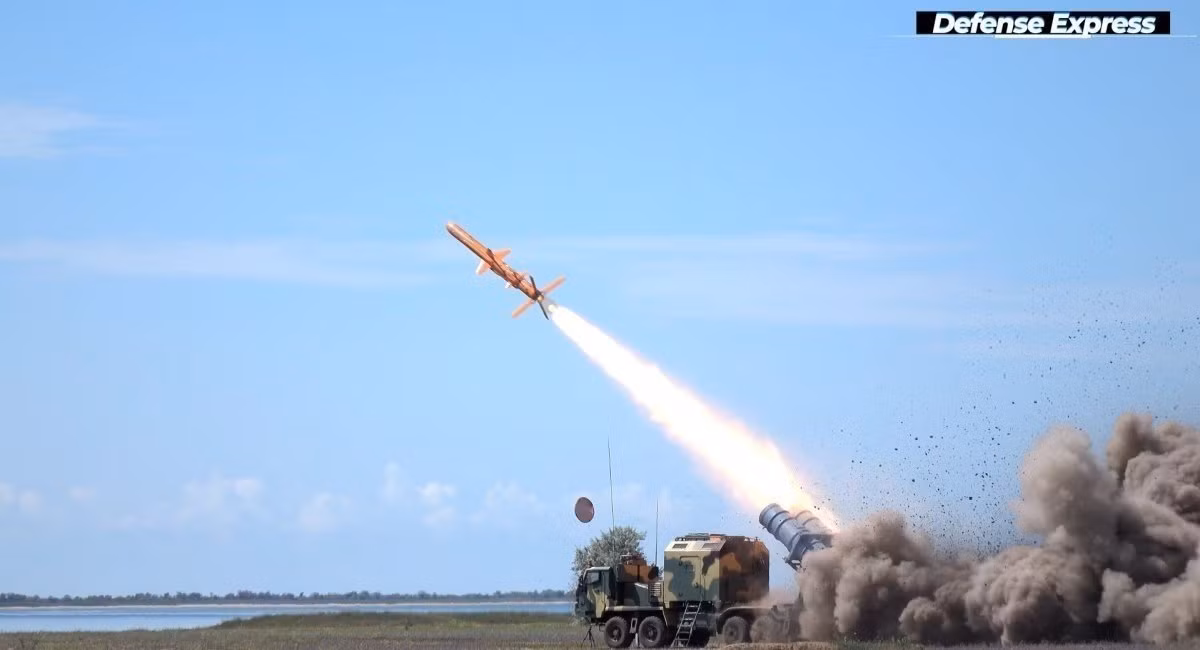 Theo Army Recognition, vào tháng 4/2023, ngành công nghiệp quốc phòng Ukraine đã công bố nỗ lực hiện đại hóa tên lửa R-360 Neptune. Tuy nhiên, kết quả cuối cùng của quá trình hiện đại hóa này vẫn còn đang chờ được xác nhận.