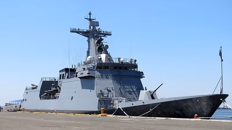Vào ngày 23/5/2019, HHI đã hạ thủy con tàu đầu tiên mang tên BRP Jose Rizal tại nhà máy đóng tàu HHI. Từ tháng 11/2019 - 2/2020, HHI đã tổ chức sáu cuộc thử nghiệm trên biển. Tất cả đều được Ủy ban Kiểm tra và Nghiệm thu kỹ thuật báo cáo là kết quả “nói chung là đạt yêu cầu”.