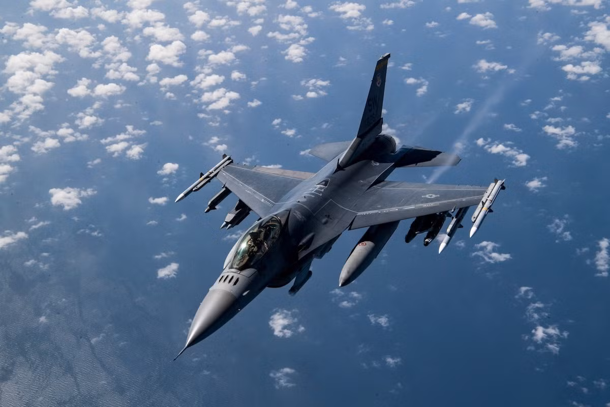 Về phía Hà Lan đã hứa cung cấp cho Ukraine 24 máy bay F-16, nhưng không tiết lộ có bao nhiêu chiếc đã được triển khai tới Ukraine. Các quốc gia bao gồm Đan Mạch, Hà Lan, Bỉ và Na Uy đã cam kết viện trợ F-16 cho Ukraine. Ảnh: AF.mil.