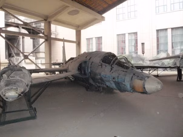 Ngày 9/9/1962, Trung Quốc đã bắn hạ chiếc U-2 đầu tiên bằng tên lửa SA-2. Trong những năm tiếp theo, nhiều chiếc khác cũng gặp nạn khi Quân đội Trung Quốc phát triển các phương thức đối phó.