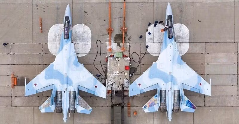 Theo ông, tính toán của phương Tây rằng số lượng máy bay chiến đấu F-16 được cung cấp cho Ukraine được cho là sẽ khiến phía Nga sợ hãi không gì khác hơn là "một sự điên rồ phi lý". “Nói chung đây là một vấn đề với chính sách an ninh quốc gia của chúng tôi. Điều đó thật phi lý, không dựa trên thực tế và chiến lược”, cựu sĩ quan tình báo nói.