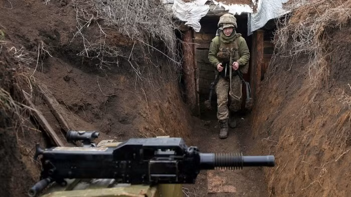 Điều này khiến giới lãnh đạo Quân đội Ukraine khá tức giận. Trước khi Lữ đoàn 67 bị giải tán, Lữ đoàn xung kích số 3 (Azov), đơn vị chịu thương vong nặng nề trong trận Avdiivka cũng đã ngang nhiên bất tuân mệnh lệnh hai lần và từ chối tiếp viện cho Chasov Yar.