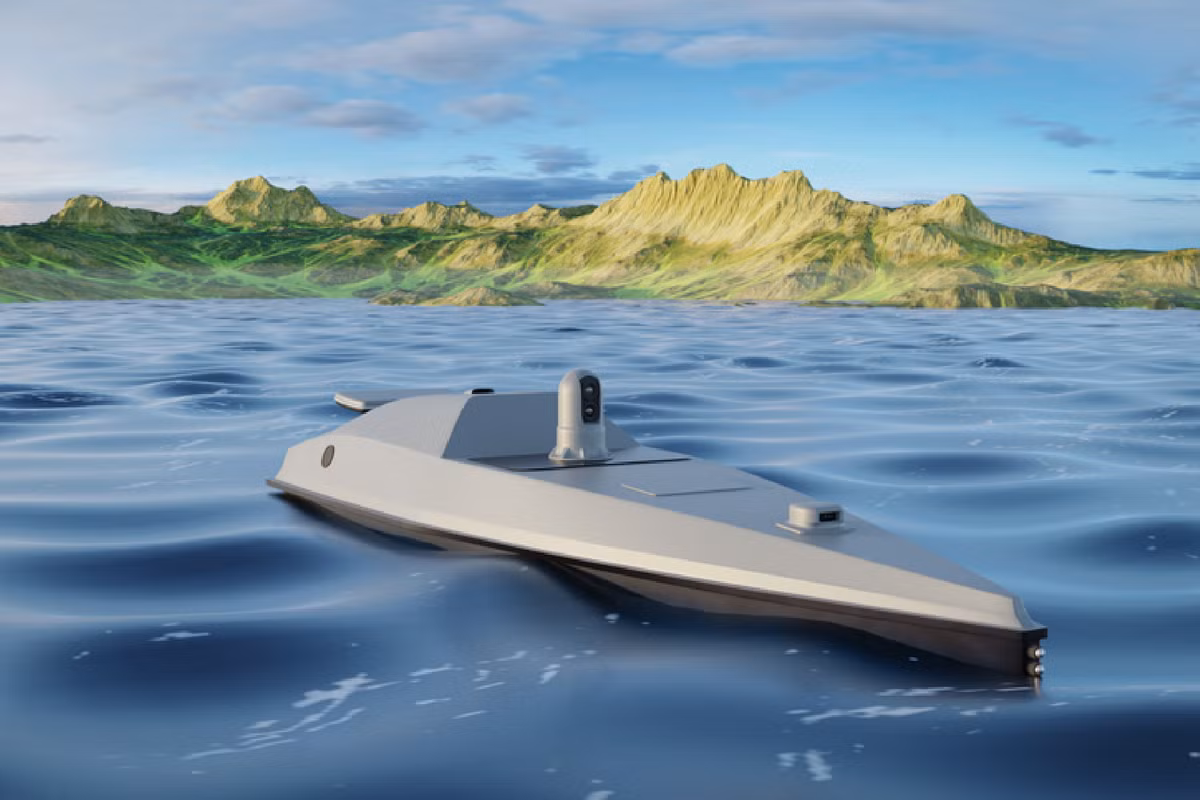 Các thiết bị khác bao gồm hệ thống sonar thủy âm, đo độ sâu và khảo sát đáy biển, giúp thực hiện các nhiệm vụ trinh sát và tuần tra trong vùng biển xa và khu vực Bắc Cực, kéo các thiết bị thủy âm và các thiết bị đặc biệt khác, thực hiện các công việc kiểm tra từ xa bằng thiết bị ngầm điều khiển từ xa và khảo sát địa hình đáy biển bằng phương pháp đo sâu điểm và khảo sát diện tích.