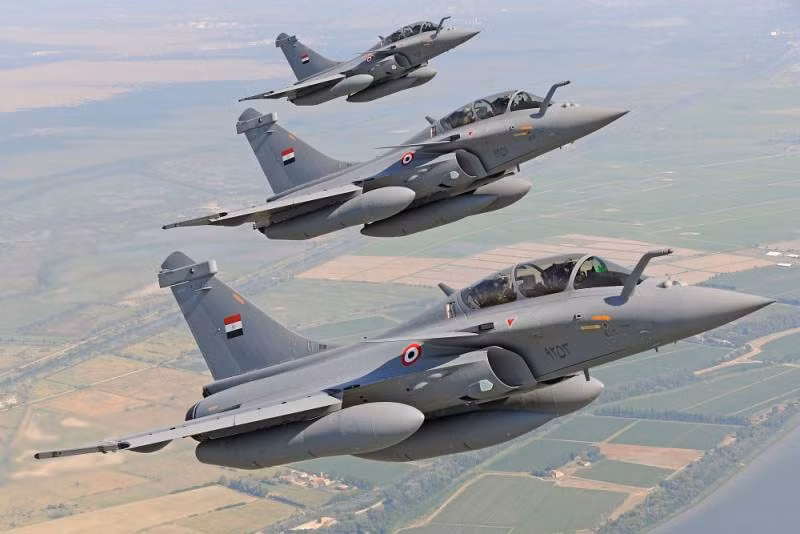 Tính năng này cho phép Rafale tự động bám theo địa hình khi không có tầm nhìn, từ đó nâng cao khả năng xuyên phá và khả năng sống sót trong không phận đối phương.
