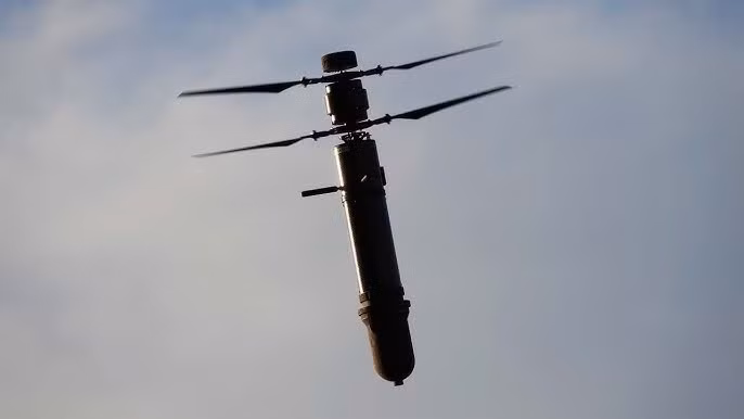 UAV FireFly đã được Bộ Quốc phòng Israel đặt hàng vào năm 2020, lần sử dụng trong chiến đấu đầu tiên của nó là vào tháng 9/2020, cũng trong một chiến dịch ở thành phố Jenin. Một số quốc gia khác cũng đã bày tỏ sự quan tâm đến FireFly, trong đó có Quân đội Mỹ, Hà Lan và Anh.
