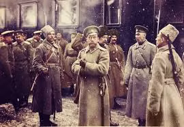 Đến ngày 17/7/1918, cả gia đình Sa hoàng Nicholas II bị đưa xuống tầng hầm của nhà Ipatiev ở Yekaterinburg và bị bắn chết.
