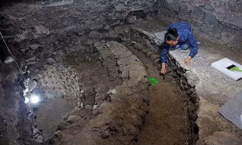 Sau nhiều năm, số hộp sọ ngày càng tăng lên về số lượng và tạo thành cấu trúc sọ người Huey Tzompantli có kích thước khổng lồ.