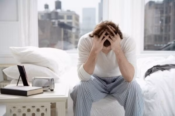 Không trồng cây và hoa trong phòng đề phòng hút hết oxy khiến bệnh nhân ung thư khó thở. Kể cả những sản phẩm mùi hương như nước hoa hoặc tinh dầu cũng nên bỏ qua vì cơ thể của bệnh nhân sẽ rất nhạy cảm trong quá trình điều trị.