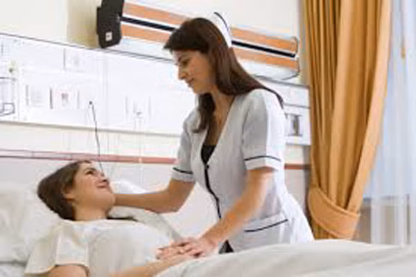 Thời gian trị xạ là rất khó khăn cho người bệnh. Sẽ trải qua đau đớn, mệt mỏi và chán chường. Chính vì vậy, đây là thời điểm quan trọng để người bệnh bổ sung dinh dưỡng phù hợp. Dinh dưỡng trong giai đoạn này phải vừa hỗ trợ tăng hiệu quả trị xạ, lại phải vừa chọn lựa thực phẩm chống lại các tế bào ung thư.