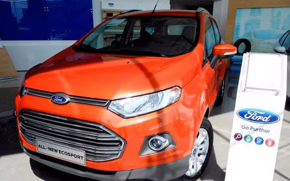 Can canh Ford EcoSport 2016 gia 570 trieu tai Viet Nam