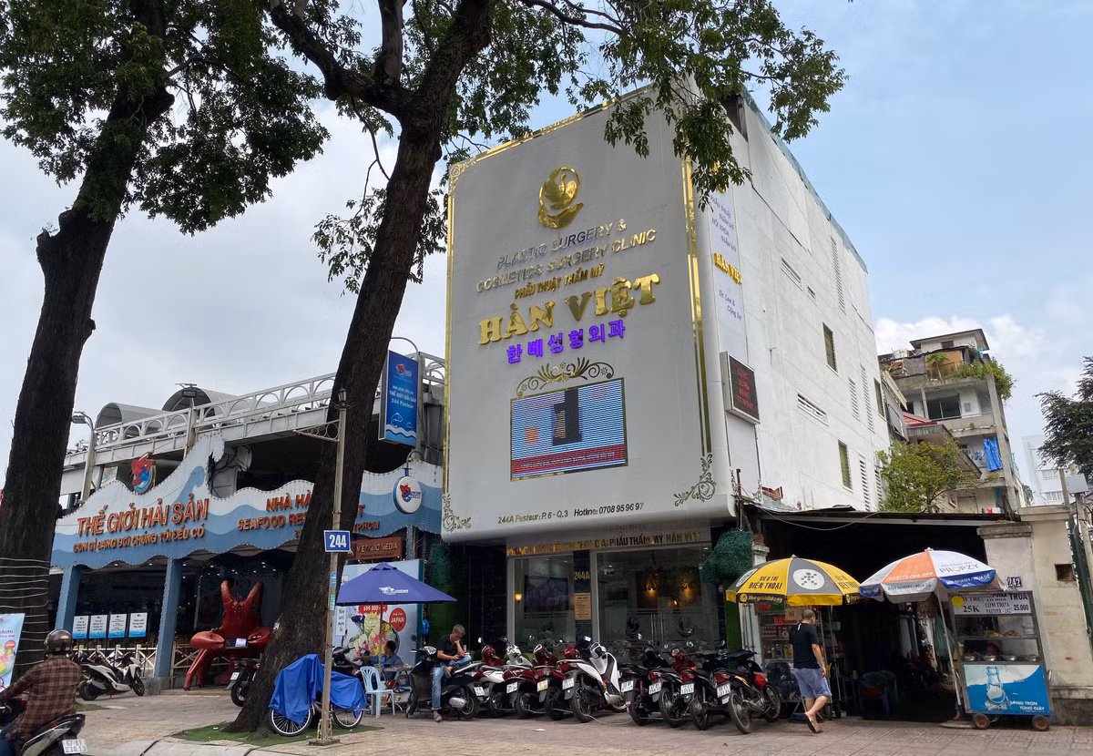 TMV Hàn Việt nhận “dao kéo” ngực, mông trái phép: Chủ là BS bệnh viện Chợ Rẫy Phạm Hồ Nam? TMV Han Viet nhan “dao keo” nguc, mong trai phep: Chu la BS benh vien Cho Ray Pham Ho Nam?