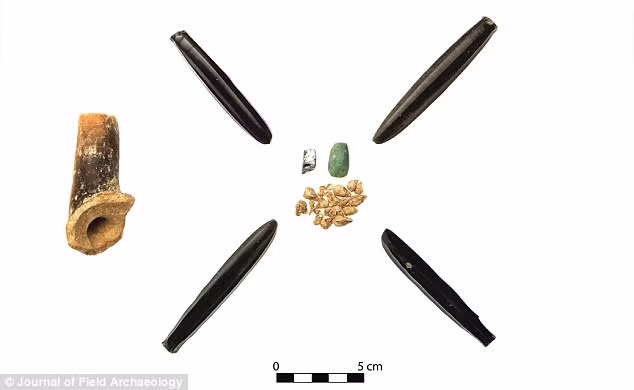 Những viên đá obsidian được cho là có sức mạnh tinh thần hay siêu nhiên đối với người Maya thời cổ đại.