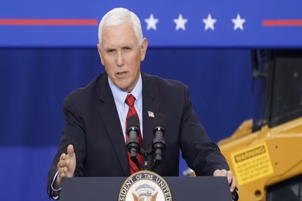 Pho Tong thong Mike Pence co du tham quyen de dao nguoc chien thang cua ong Biden?