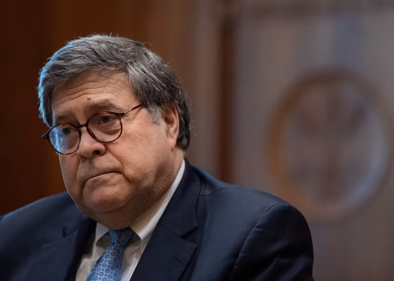 Vào những năm 1980, ông William Barr làm việc cho công ty luật Shaw, Pittman, Potts &amp; Trowbridge, trải qua một năm làm việc tại Nhà Trắng dưới thời chính quyền Ronald Reagan về các chính sách pháp luật. Ảnh: NPR.