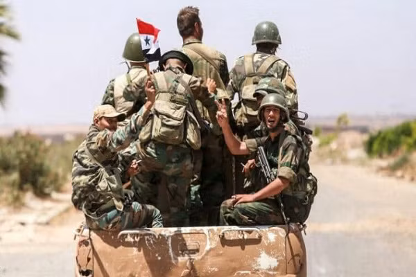 Quan doi Syria dieu tiep vien hung hau toi Nam Idlib, sap danh lon?