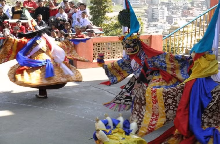 Dashain là Tết cổ truyền của Nepal kéo dài 15 ngày. Điểm nổi bật trong mùa Dashain là ngày hiến tế để tỏ lòng biết ơn Nữ thần Durga. Ảnh: J.M. Jackson.