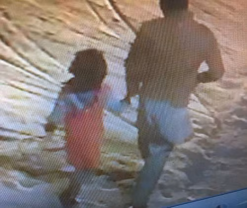 Hình ảnh cuối cùng của bé Zainab trước khi bị sát hại. Ảnh: Daily Mail.