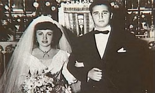 Ngày 11/10/1948, nhà lãnh đạo Fidel Castro kết hôn với Mirta Diaz-Balart.
