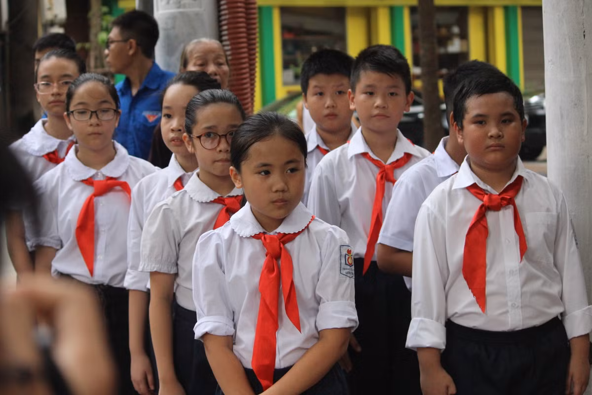 Xuc dong canh nguoi dan den vieng Chu tich nuoc tu som-Hinh-3