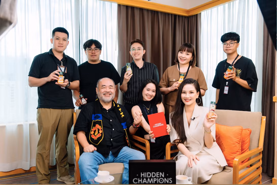 Nhieu khach moi noi tieng do bo talkshow “Hidden Champion” cua MC Huyen Chau-Hinh-3