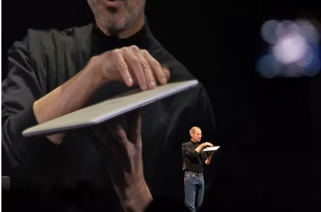 MacBook gia re cua Apple co the ra mat som hon du kien