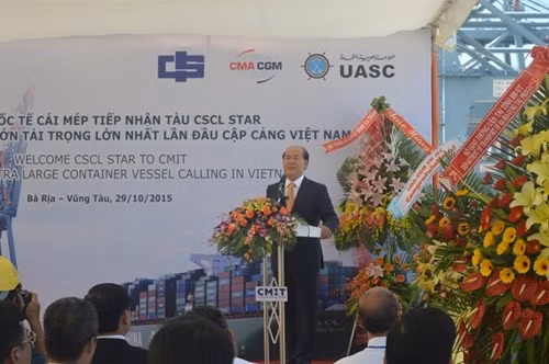 Ông Nguyễn Văn Công-Thứ trưởng Bộ Giao thông Vận tải phát biểu tại buổi lễ đón.