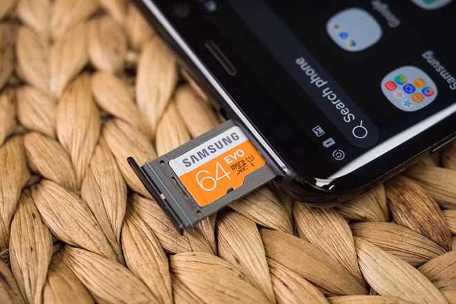 microSD từng là phương tiện cứu cánh cho nhiều smartphone có bộ nhớ trong hạn chế.