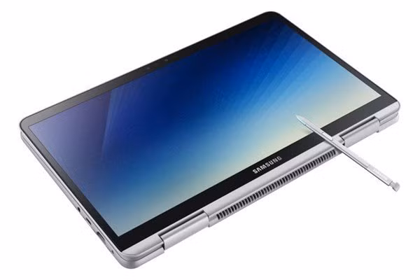 Phiên bản Notebook 9 với thiết kế theo “phom” máy tính xách tay truyền thống. Phiên bản Notebook 9 với thiết kế theo “phom” máy tính xách tay truyền thống.