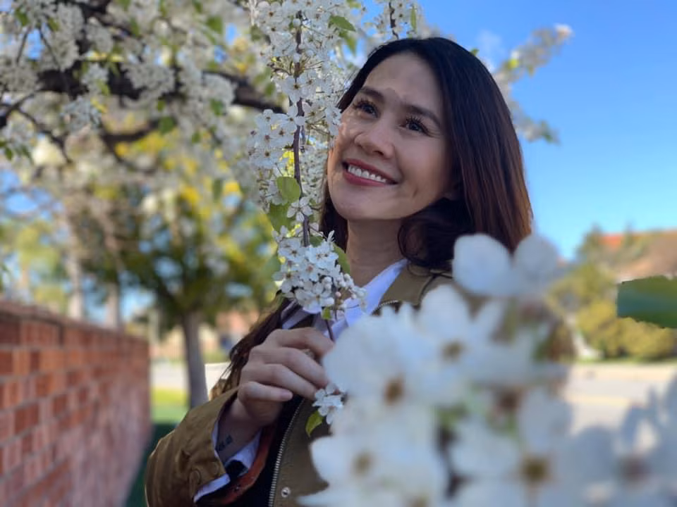 Than Thuy Ha khoe dang thon gon sau vai tuan sinh con-Hinh-4