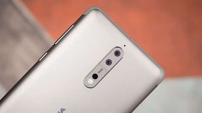 Xuất hiện smartphone nghi là Nokia 9 với kết cấu camera kỳ cục Xuat hien smartphone nghi la Nokia 9 voi ket cau camera ky cuc
