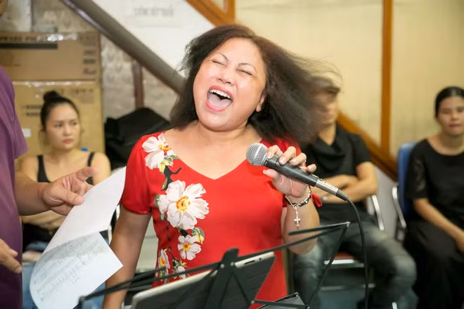 Sau khoảng thời gian lui về quê nhà “ở ẩn” vì scandal nợ nần do cờ bạc, vài năm trở lại đây, Siu Black dần xuất hiện lại ở các chương trình truyền hình giải trí.