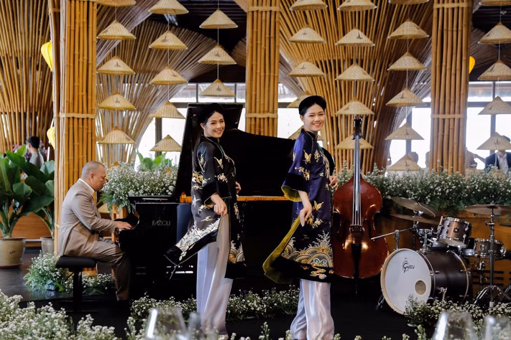 Dan piano 3 ty duoc dat rieng cho tiec De nhat Phu Nhan APEC-Hinh-6
